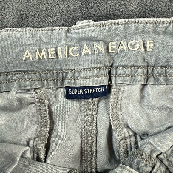 American Eagle Outfitters Light Gray Women's super stretch shorties size 6 - Picture 3 of 8